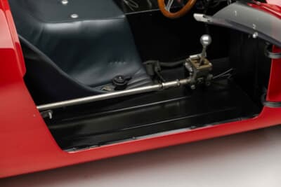 72万ドル（邦貨換算約1億700万円）で落札されたデ・トマソ「P70」C）Courtesy of RM Sotheby's