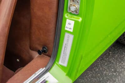 オークション終了後に6万4400ドル（邦貨換算約950万円）で販売されたポルシェ「914」（C）Courtesy of Broad Arrow