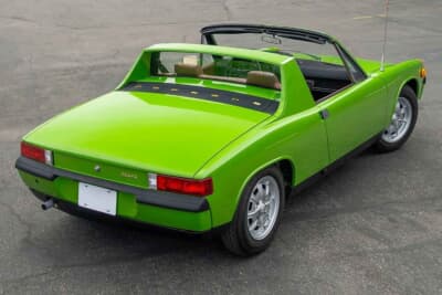 オークション終了後に6万4400ドル（邦貨換算約950万円）で販売されたポルシェ「914」（C）Courtesy of Broad Arrow