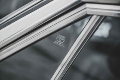 24万6400ドル（邦貨換算約3630万円）で落札されたデ・トマソ「パンテーラL」（C）Courtesy of RM Sotheby's