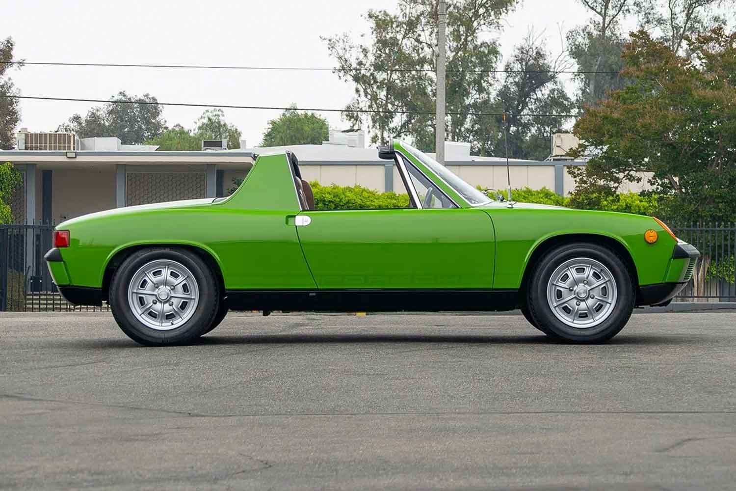1/18 ポルシェ 914/4 2.0 1972 グリーン 1000台限定 マキシチャンプス 1/43 ポルシェ 914/4 1972 オレンジ