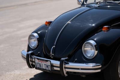 33万5000ドル（邦貨換算約4940万円）で落札されたフォルクスワーゲン「ビートル リムジン」C）Courtesy of RM Sotheby's