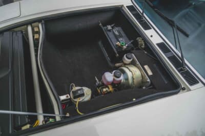 24万6400ドル（邦貨換算約3630万円）で落札されたデ・トマソ「パンテーラL」（C）Courtesy of RM Sotheby's