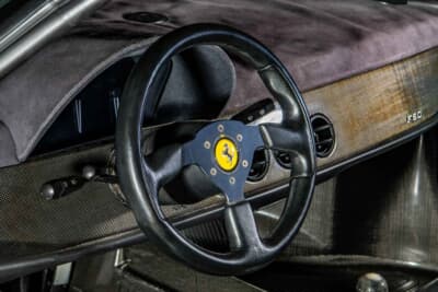 924万5000ドル（邦貨換算約13億6068万円）で落札されたフェラーリ「F50」（C）Courtesy of RM Sotheby's