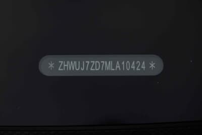 237万ドル（邦貨換算約3億4880万円）で落札されたランボルギーニ「シアン FKP37」（C）Courtesy of RM Sotheby's