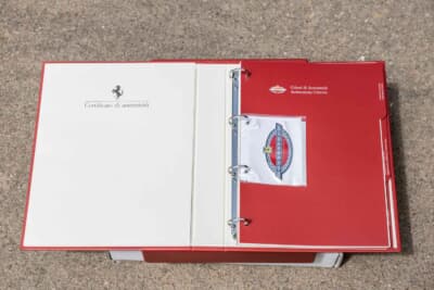 91万2500ドル(邦貨換算約1億3430万円)で落札されたフェラーリ「F512M」(C)Courtesy of RM Sotheby's