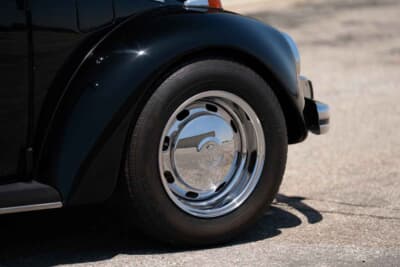 33万5000ドル（邦貨換算約4940万円）で落札されたフォルクスワーゲン「ビートル リムジン」C）Courtesy of RM Sotheby's