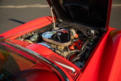 24万800ドル（邦貨換算約3580万円）で落札されたシボレー「コルベット スティングレイ 427」C）Courtesy of RM Sotheby's