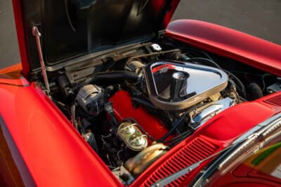 24万800ドル（邦貨換算約3580万円）で落札されたシボレー「コルベット スティングレイ 427」C）Courtesy of RM Sotheby's