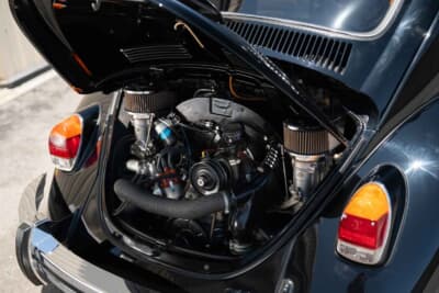 33万5000ドル（邦貨換算約4940万円）で落札されたフォルクスワーゲン「ビートル リムジン」C）Courtesy of RM Sotheby's