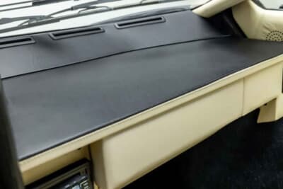 52万7500ドル（邦貨換算約7810万円）で売却されたランボルギーニ「カウンタック 25thアニバーサリー」（C）Courtesy of Broad Arrow