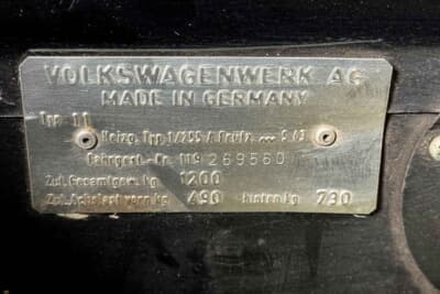 33万5000ドル（邦貨換算約4940万円）で落札されたフォルクスワーゲン「ビートル リムジン」C）Courtesy of RM Sotheby's