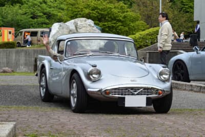 ディムラー SP250