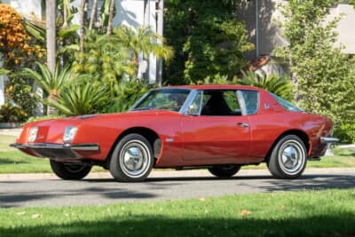 4万7600ドル（邦貨換算約705万円）で現在も販売中のスチュードベーカー「アヴァンティR2」（C）Courtesy of RM Sotheby's