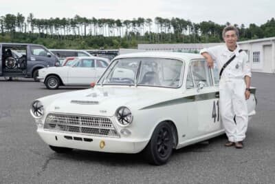 1963年式ロータス コーティナMk1シリーズ1とオーナーの津谷文信さん