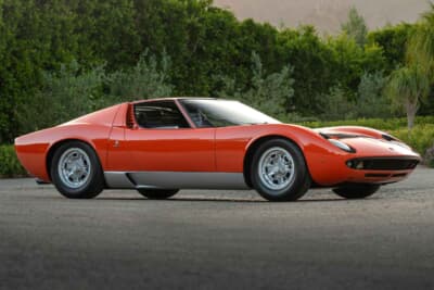 200万ドル〜250万ドル(邦貨換算約2億9436万円〜3億6795万円)で現在も販売中のランボルギーニ「P400ミウラ」(C)Courtesy of RM Sotheby's