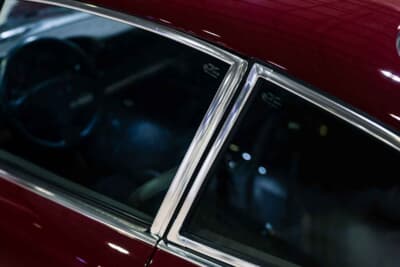 429万5000ドル(邦貨換算約6億3214万円)で落札されたRUF「CTR イエローバード ライトウェイト」(C)Courtesy of RM Sotheby's