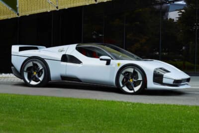 フェラーリSC40:フェラーリのスペシャルプロジェクトにより製作され、フェラーリスタイリングセンターのデザイン