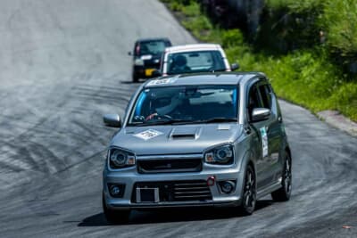 スズキ アルトワークス:2クラス優勝の216号車HMJM