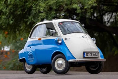 2万1280ドル(邦貨換算約314万円)で落札されたBMW「イセッタ300」C)Bonhams