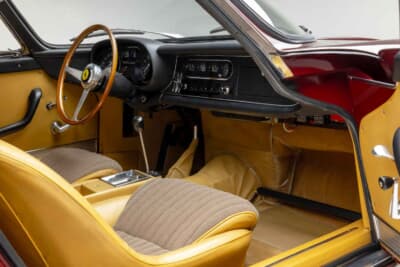 350万ドル（邦貨換算約5億1800万円）で落札されたフェラーリ「275 GTB/4」（C）Courtesy of RM Sotheby's