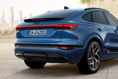 アウディQ6 e-tron edition one:デジタルOLEDリアライトはダイナミックなボディ形状と一体化