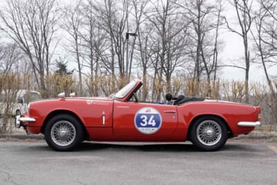 トライアンフ スピットファイアMk3:ジョヴァンニ・ミケロッティの手による流麗なデザインが魅力のサイドビュー。スピットファイアMk3は6万5320台が生産された