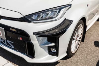 トヨタ GRヤリス:フロッグドライブ社製のカナードを装着