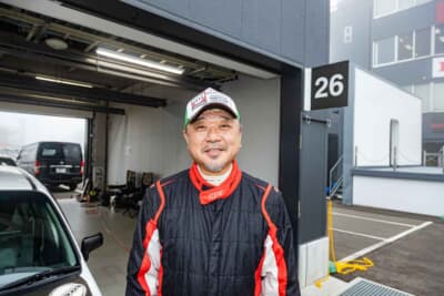 スズキHA23V型アルト:サーキットを走り始めて35年。JAF公認レースでも草レースでも豊富な実績を残す阿部選手