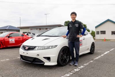 オーナーのKetaさんと、2009年式ホンダ シビック タイプRユーロ