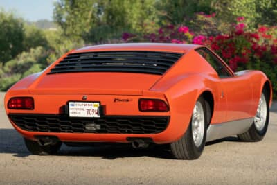 200万ドル〜250万ドル(邦貨換算約2億9436万円〜3億6795万円)で現在も販売中のランボルギーニ「P400ミウラ」(C)Courtesy of RM Sotheby's