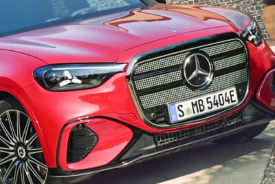 メルセデス・ベンツGLC400 4MATIC：初採用のイルミネーテッド＆アニメーテッド・クロームグリルを装備