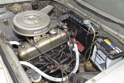 トヨペット コロナ：エンジンは1490cc、直4OHVを搭載