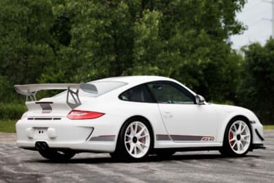 107万7500ドル(邦貨換算約1億5859万円)で落札されたポルシェ「911 GT3 RS 4.0」(C)Courtesy of RM Sotheby's