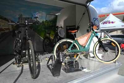 スパのイベントエリアでは自転車の展示販売も行われていました
