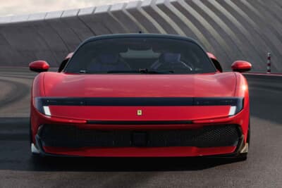 フェラーリ849テスタロッサ：総ダウンフォースの35%を担うフロントアンダーボディを採用