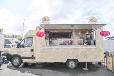 ベトナム料理のキッチンカーは怪しいドリキソファンが営業中