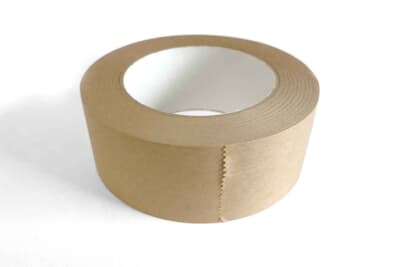 ガタやゆがみを正すためにダクトテープなどで補修する分には、咎められない