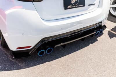 トヨタ GRヤリス：KUHL RACINGのリアバンパー＆ディフューザーを装着