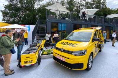 ADACのブースではロードサービスカーの展示もありました