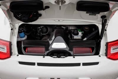 107万7500ドル(邦貨換算約1億5859万円)で落札されたポルシェ「911 GT3 RS 4.0」(C)Courtesy of RM Sotheby's
