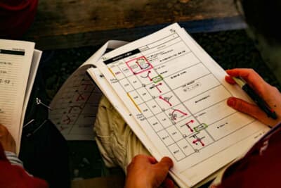 ペースノートの注意点は赤ペンでチェック