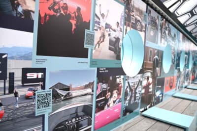 ポルシェブースのユニークな911キャラクターボード