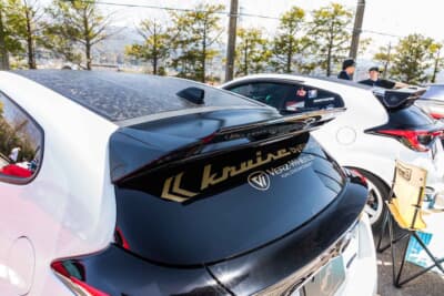 トヨタ GRヤリス：KUHL RACINGのリアウイングなどを装着