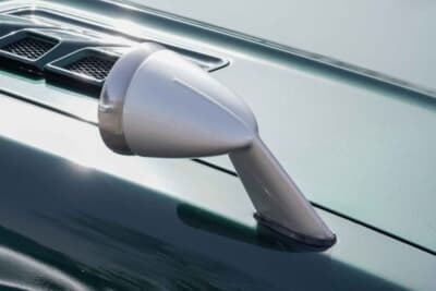 トヨタ セリカ2000GTリフトバック：昭和のスポーティカーらしくフェンダーミラーは砲弾型が純正となっている