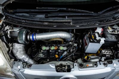 ダイハツ ミラ：車両は別のドライバーが東北660選手権で使用し、その後に須藤たちが東北660耐久に投入していたクルマである。仕様はほとんど変わっていない