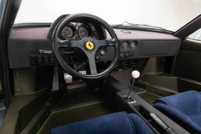 275万5000ドル(邦貨換算約4億548万円)で落札されたフェラーリ「F40」(C)Courtesy of RM Sotheby's