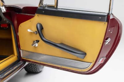 350万ドル（邦貨換算約5億1800万円）で落札されたフェラーリ「275 GTB/4」（C）Courtesy of RM Sotheby's