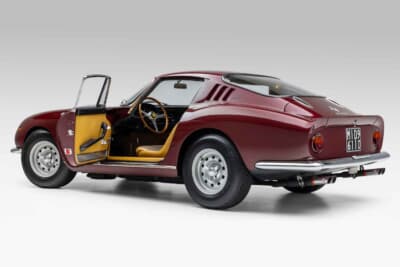 350万ドル（邦貨換算約5億1800万円）で落札されたフェラーリ「275 GTB/4」（C）Courtesy of RM Sotheby's