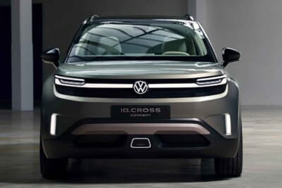 フォルクスワーゲンIDクロス・コンセプト：なんとなく笑顔を思わせるフロントフェイス